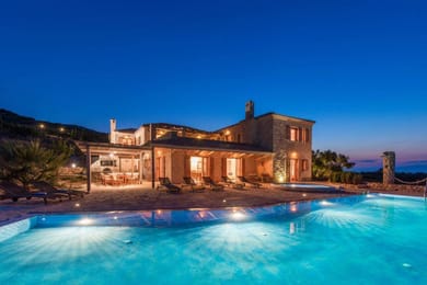 Astarte Villas - Diva Affluence with Private Pool