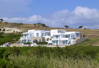 Asterias Boutique Hotel - Image 2