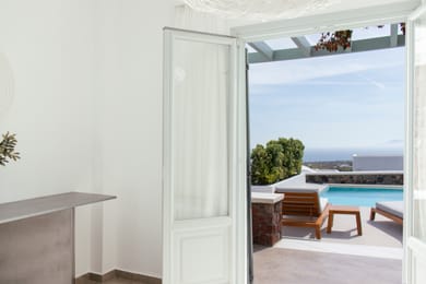 Pool Suite with Sea View