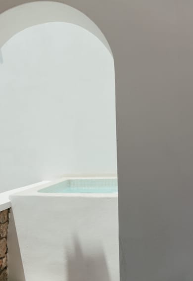 Senior Suite Outdoor Jacuzzi