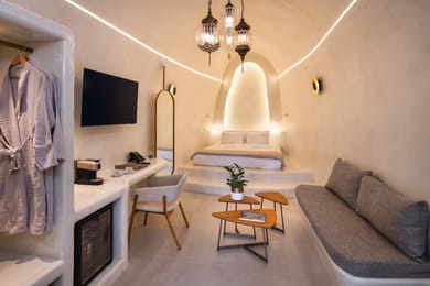 Cave Honeymoon Suite with indoor and outdoor jacuzzi
