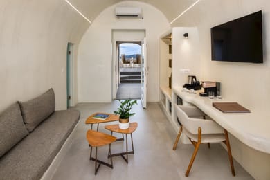 Cave Honeymoon Suite with indoor and outdoor jacuzzi
