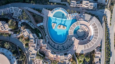 Athina Palace Resort & Spa - Image 3