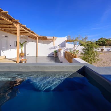 Athiri Luxury Suites Santorini - Image 4