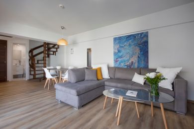 Family Panorama Maisonette with Private Outdoor Heated Jacuzzi