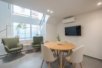 Athens Secluded Apartment A