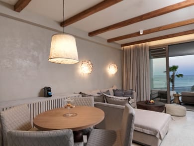 Beach Front Suite Sea View & Balcony