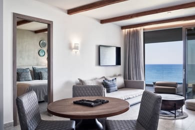 Family Beach Front Suite Sea View