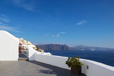 Atrina Santorini - Image 6