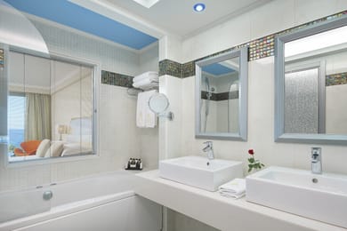 Superior Family Suite Sea View