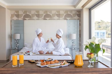 Atrium Platinum Luxury Resort Hotel & Spa - Image 5