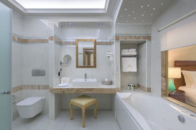 Deluxe Sea View Room with Personal Pool