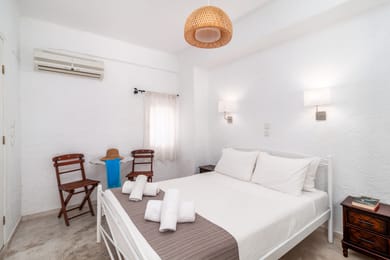 Auberge 32 |  Old Town - Image 5