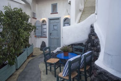 Aura Caves Santorini - Image 3