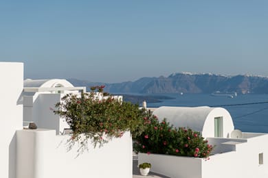 Aura Marina Apartments Santorini - Image 4