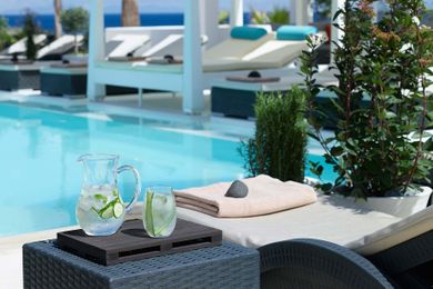 Aurora Luxury Suites Santorini - Image 2