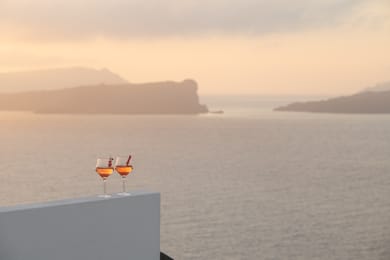 Avant Garde Suites - Image 5