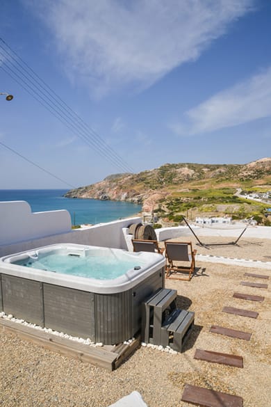 Avgerinos Deluxe Rooms - Image 2