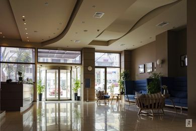 Avra Hotel Rafina - Image 6