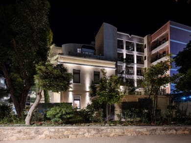 Avra City Hotel - Image 4