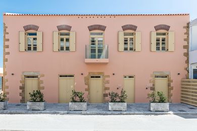 Avra Apartments Kolymbari Harbour - Image 2