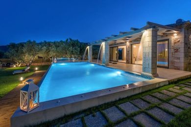 Avra Luxury Villa & Spa