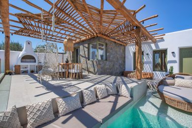 Ayama Hideaway Villa Santorini - Image 2