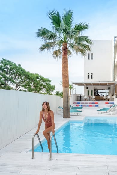 Azure Mare Hotel - Image 3