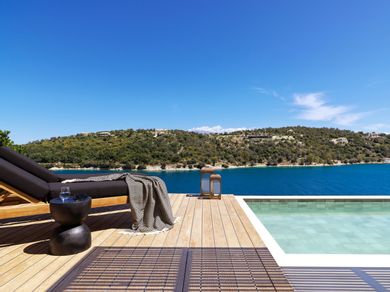 Rock Star Unobstructed  Sea View Suite - Private Pool