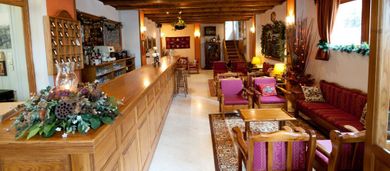 To Balconi tis Agorianis - Image 6