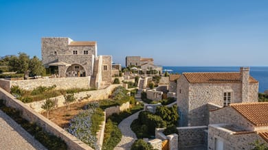 Bassa Maina Villas & Suites - Image 4