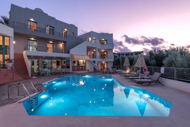 Bella Vista Hotel - Image 5