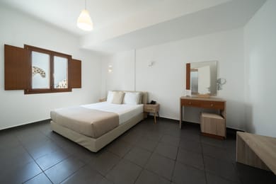 One Bedroom Apartment with Sea View - Hercules