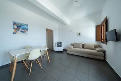 One Bedroom Apartment with Sea View - Hercules