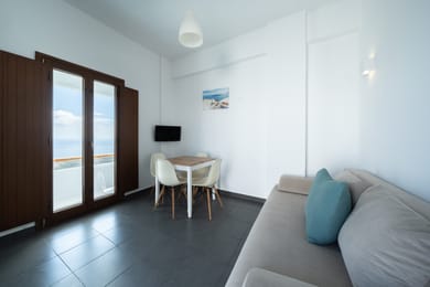 One Bedroom Apartment with Sea View - Hydra