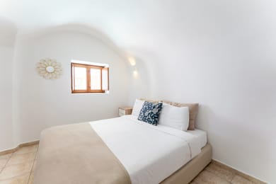 One Bedroom Apartment with Sea View - Lyra