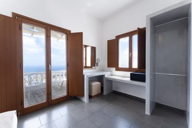 One Bedroom Apartment with Sea View - Pegasus