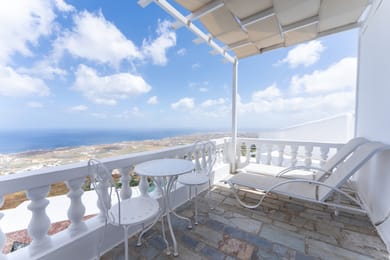 One Bedroom Apartment with Sea View - Pegasus