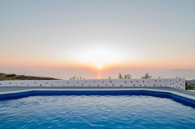 Belle Etoile Villas Santorini - Image 5