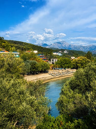 Belle Helene Hotel - Image 2