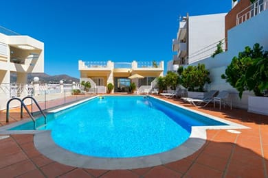 Bellevue Suites - Image 2