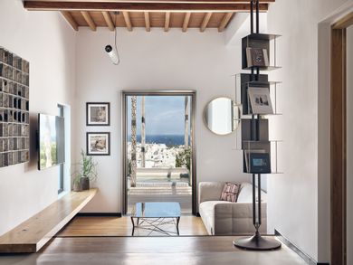 7 Bedroom Villa Nextdoor (3 meters from main hotel - sleeps 19)