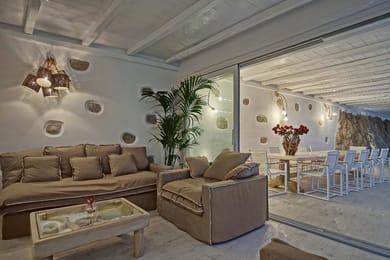 8 Bedroom | Magnolia Villa | Kastro