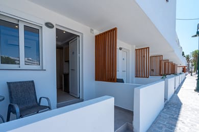 Bivalvia Beach Plus Rhodes - Image 4