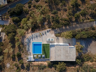 Sounio Black Villa |  Legrena | Sounio
