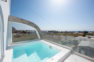 Family Three Bedroom Outdoor Jacuzzi Pool-Sea View