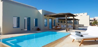 Deluxe Suite with Private Pool & Jacuzzi