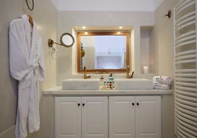 Black Rose Suites Santorini - Image 5