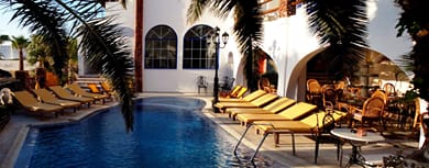 Black Sandy Beach Hotel Santorini - Image 3