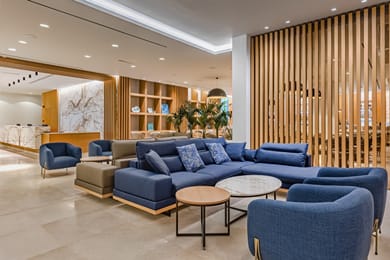 Blue Lagoon Queen - Image 7